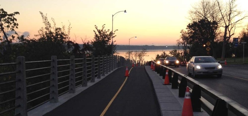 New section of bike path along Rockcliffe Parkway