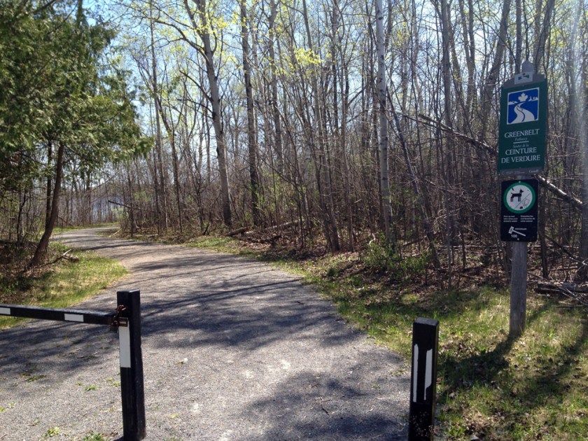 Greenbelt Pathwat Trailhead at Shirley's Bay