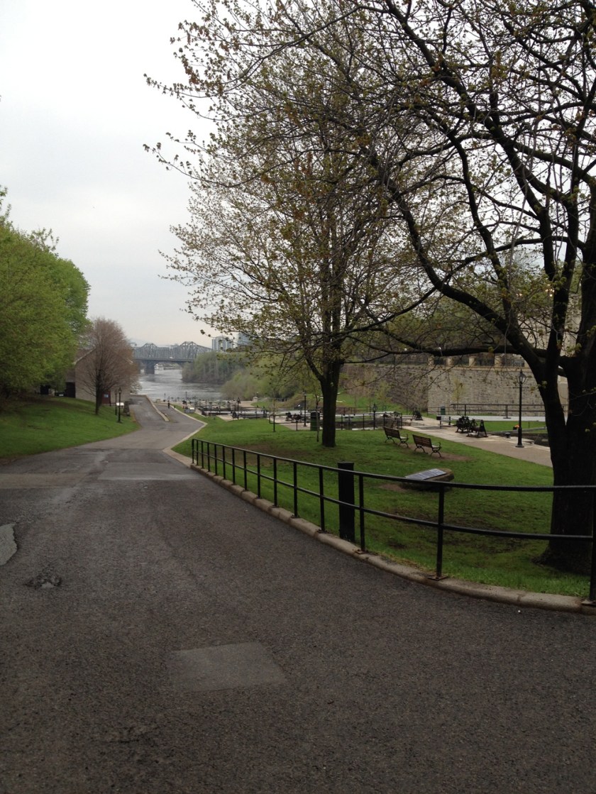 Path down beside the canal locks and below Parliament Hill 