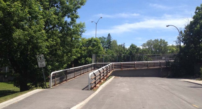 Path up & over the Queensway