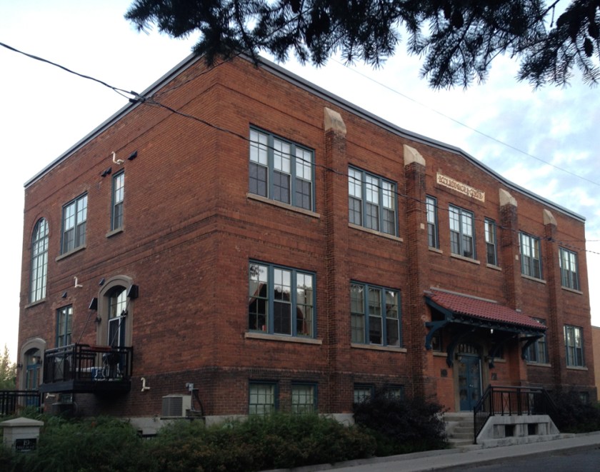 École Sacré-Cœur - 19 Melrose Avenue