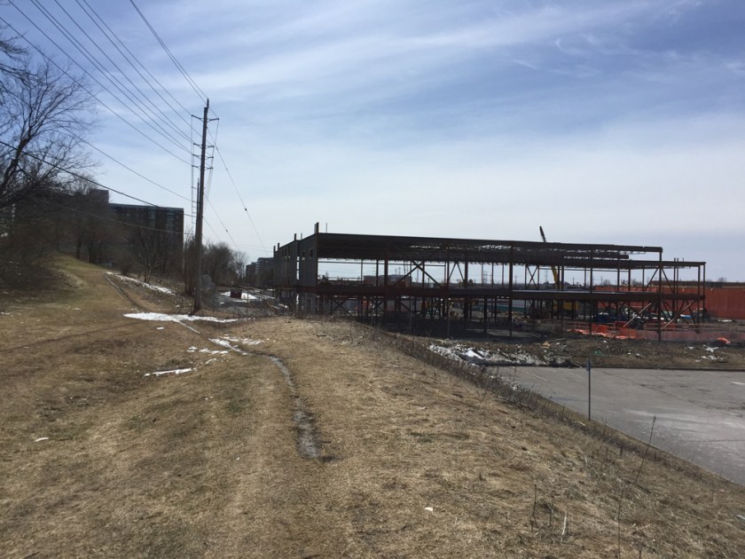path behind Merivale malls