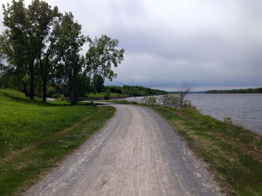 Ottawa River Pathway