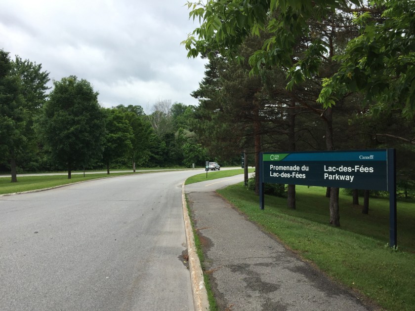 Southern start of the Lac-des-Fées Pathway
