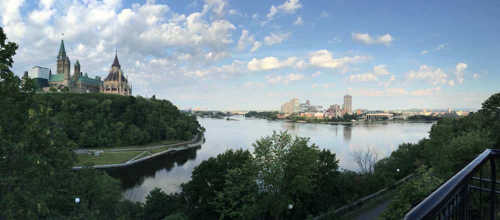 4th stop - Lookout across over the Ottawa River